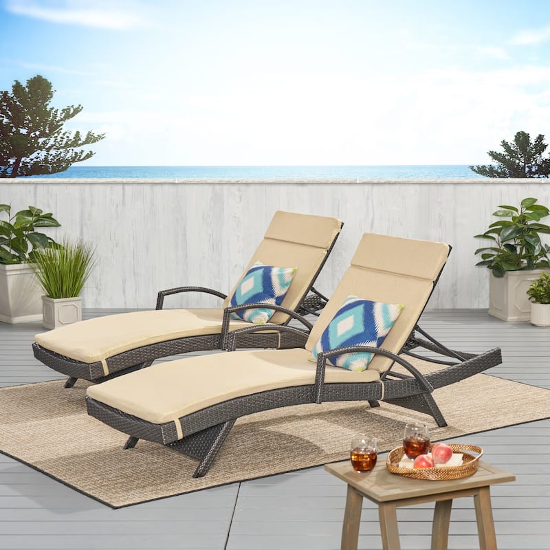 Vilano Outdoor Cushioned Lounge Chair (Set of 2) by Christopher Knight Home - Gray/Textured Beige