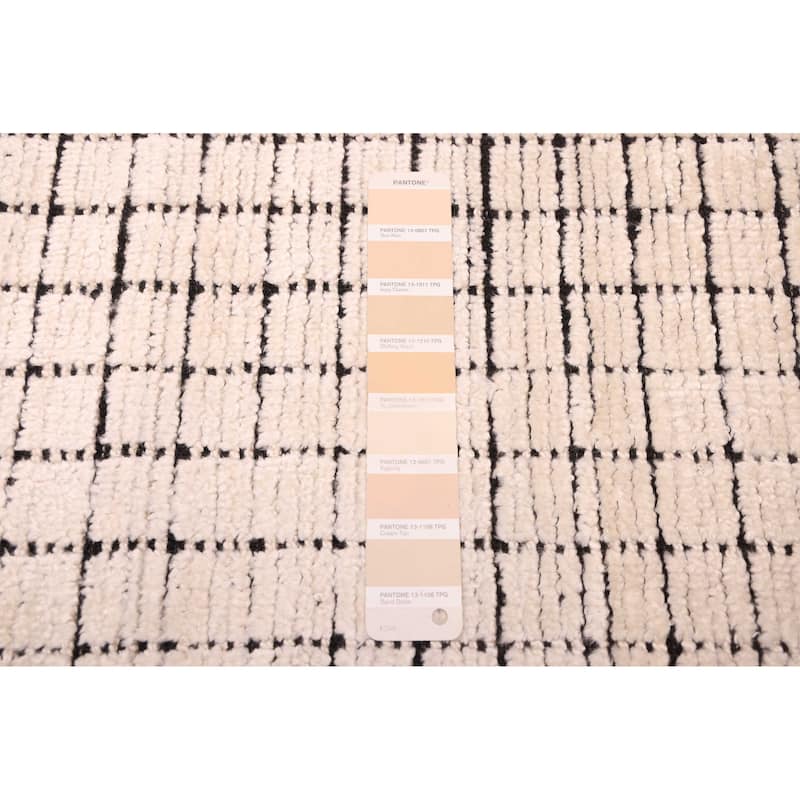 ECARPETGALLERY Hand Loomed Ananda Ivory Silk Rug - 5'6 x 8'5