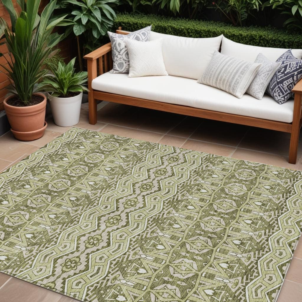 HomeRoots Moroccan Transitional Rectangle Outdoor Rug