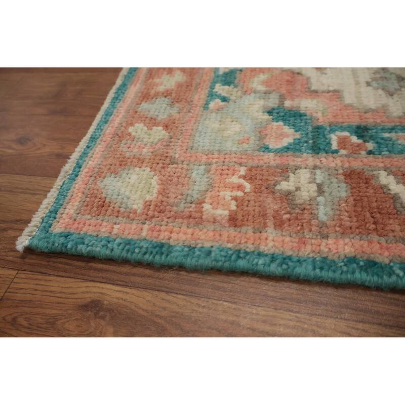 Hand Knotted Oriental 100% Wool Carpet Transitional Floral Beige & Ivories Oushak Area Rug - 3' 0'' X 2' 0''