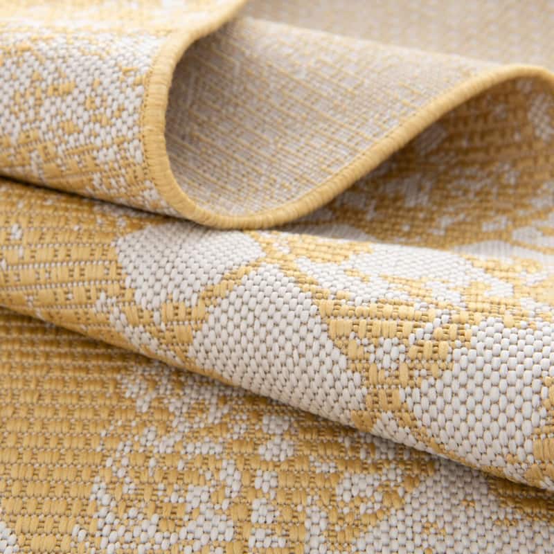 Outdoor Ogooplario Collection Area Rug