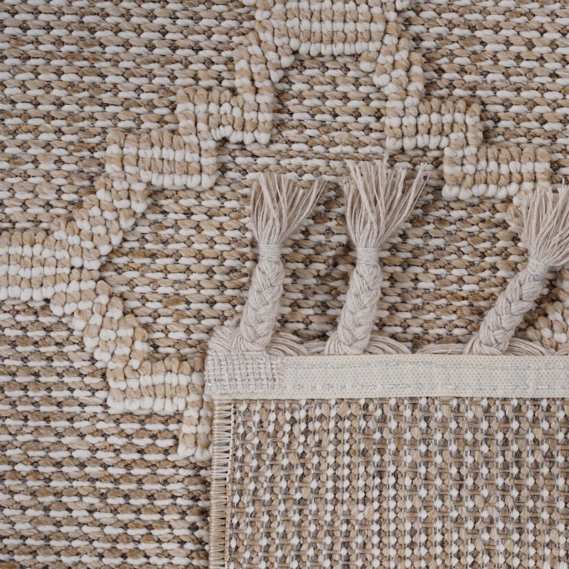 LOOM & LUXE Collection 2X8 Trellis Indoor/Outdoor Area Rug - 96" D x 26" W x 0.28" H
