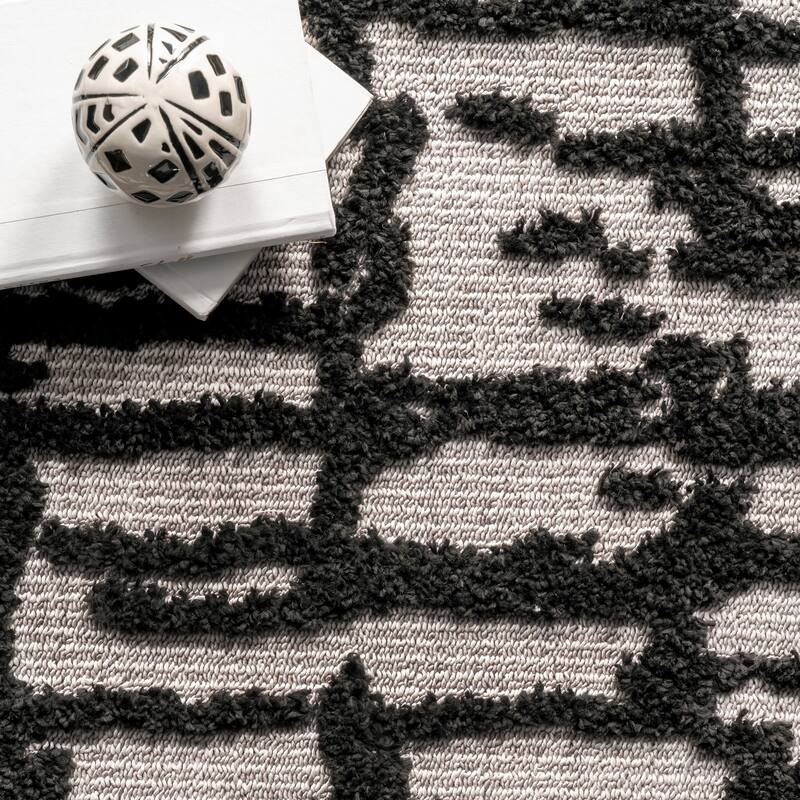 Nuloom Cosette Abstract High Low Textured Tassel Area Rug