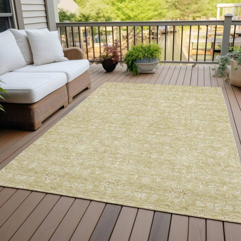 Machine Washable Indoor/ Outdoor Chantille Traditional Floral Rug