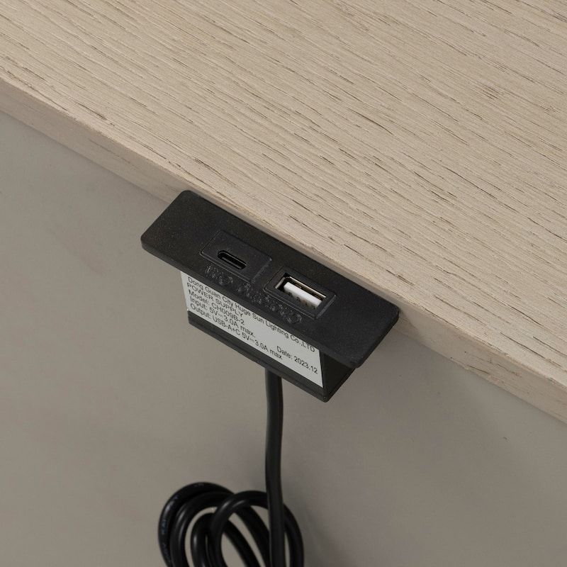 Furniture of America Fable Modern Solid Wood 2-Drawer Nightstand with USB Ports (Set of 2)