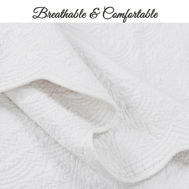 Blantyre Scalloped Edge White Cotton 3-piece Oversized Quilt Set