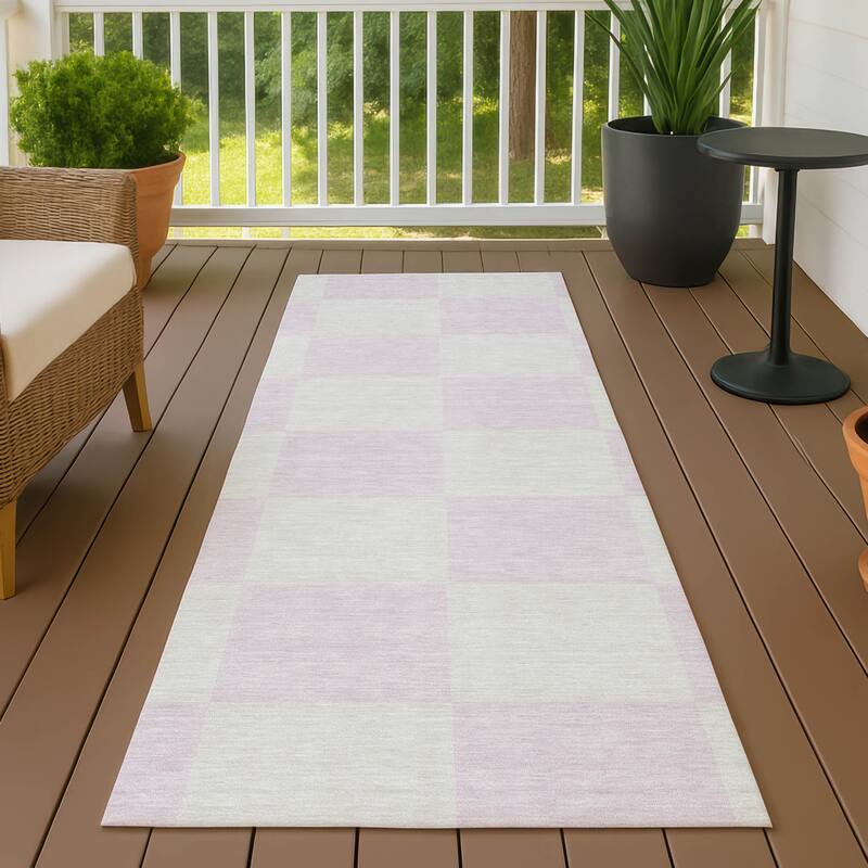 Machine Washable Indoor/ Outdoor Modern Checker Chantille Rug - Pink - 2'3" x 7'6"