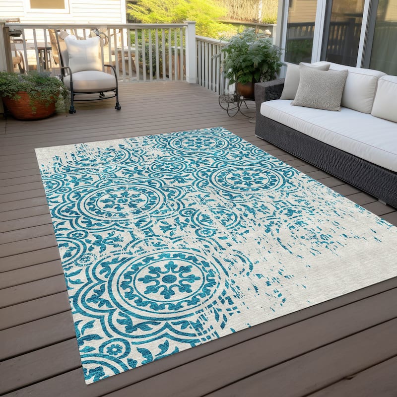Machine Washable Indoor/ Outdoor Chantille Suzani Vintage Rug