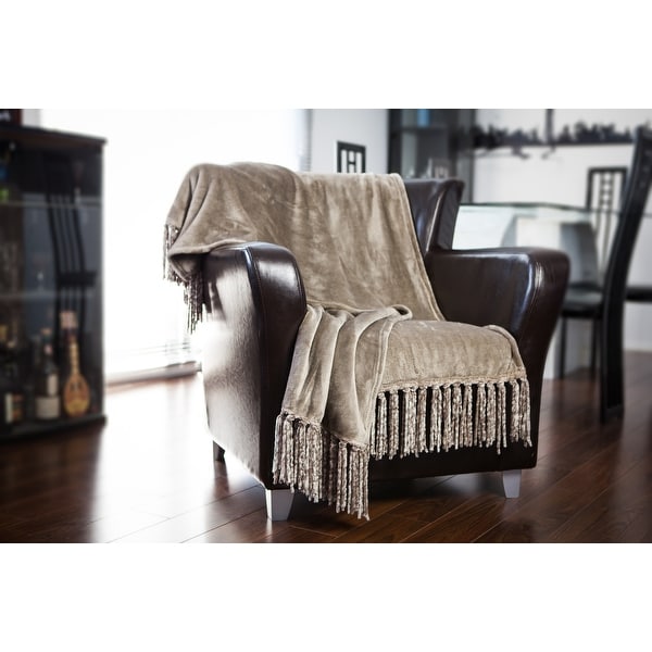 Gouchee Home Plush Throw Blanket. Opens flyout.