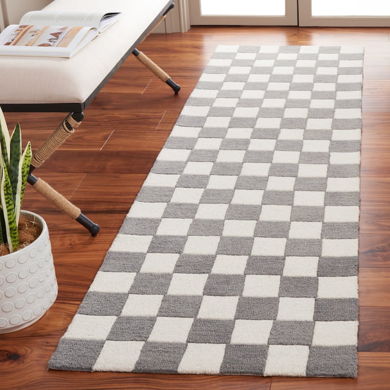 SAFAVIEH Handmade Martha Stewart Collection Berthild Checkered Wool Rug