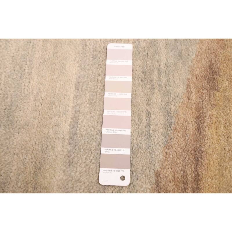 ECARPETGALLERY Hand-knotted Pak Finest Gabbeh Light Grey Wool Rug - 4'11 x 6'10