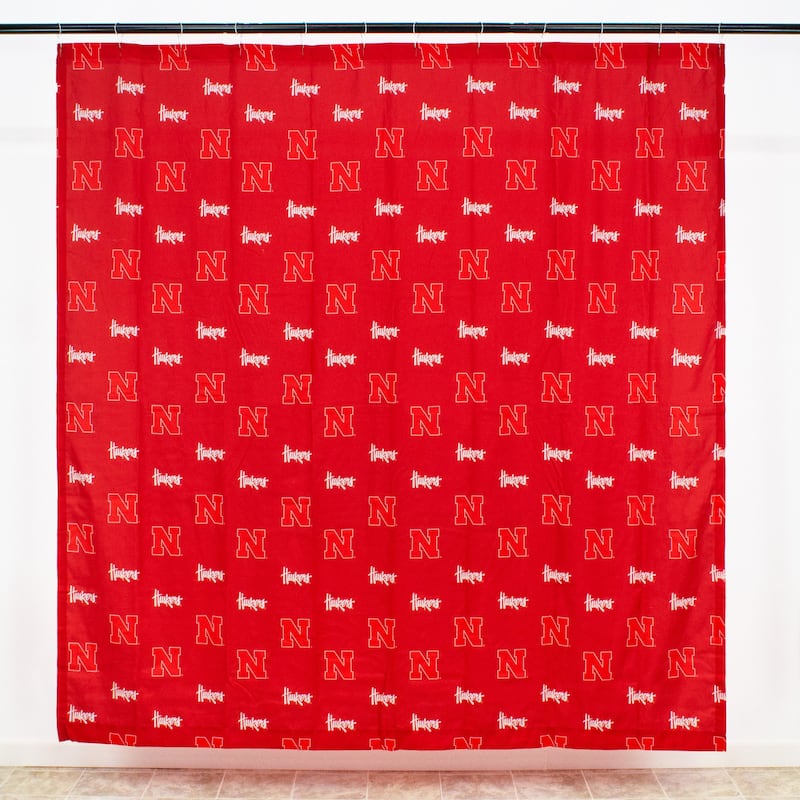 Nebraska Cornhuskers Printed Shower Curtain Cover - 70" x 72"