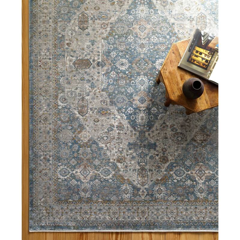 Jeniffer Traditional Area Rug