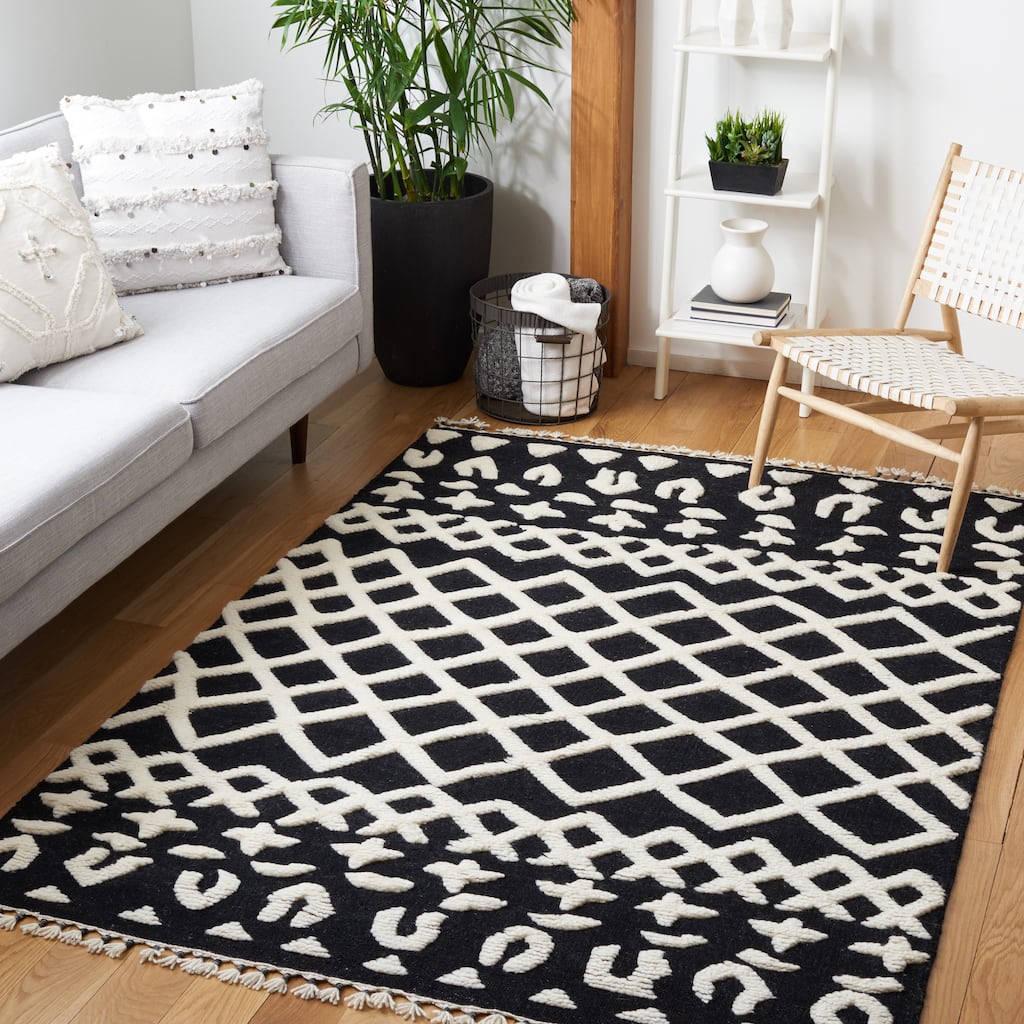 SAFAVIEH Hand-Knotted Casablanca Shag Fazila Wool Tassel Rug