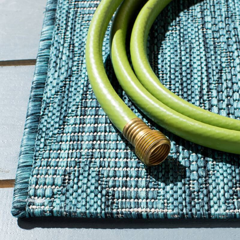 SAFAVIEH Courtyard Marolyn Indoor/ Outdoor Waterproof Patio Backyard Rug
