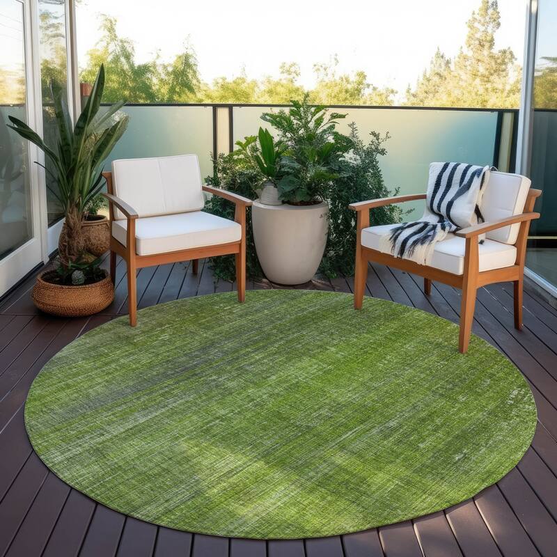 Machine Washable Indoor/ Outdoor Ombre Solid Chantille Rug - 8' x 8' - Green