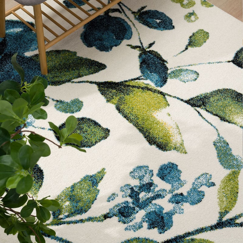 Artistic Area Rug Rose Motif in Watercolor Look