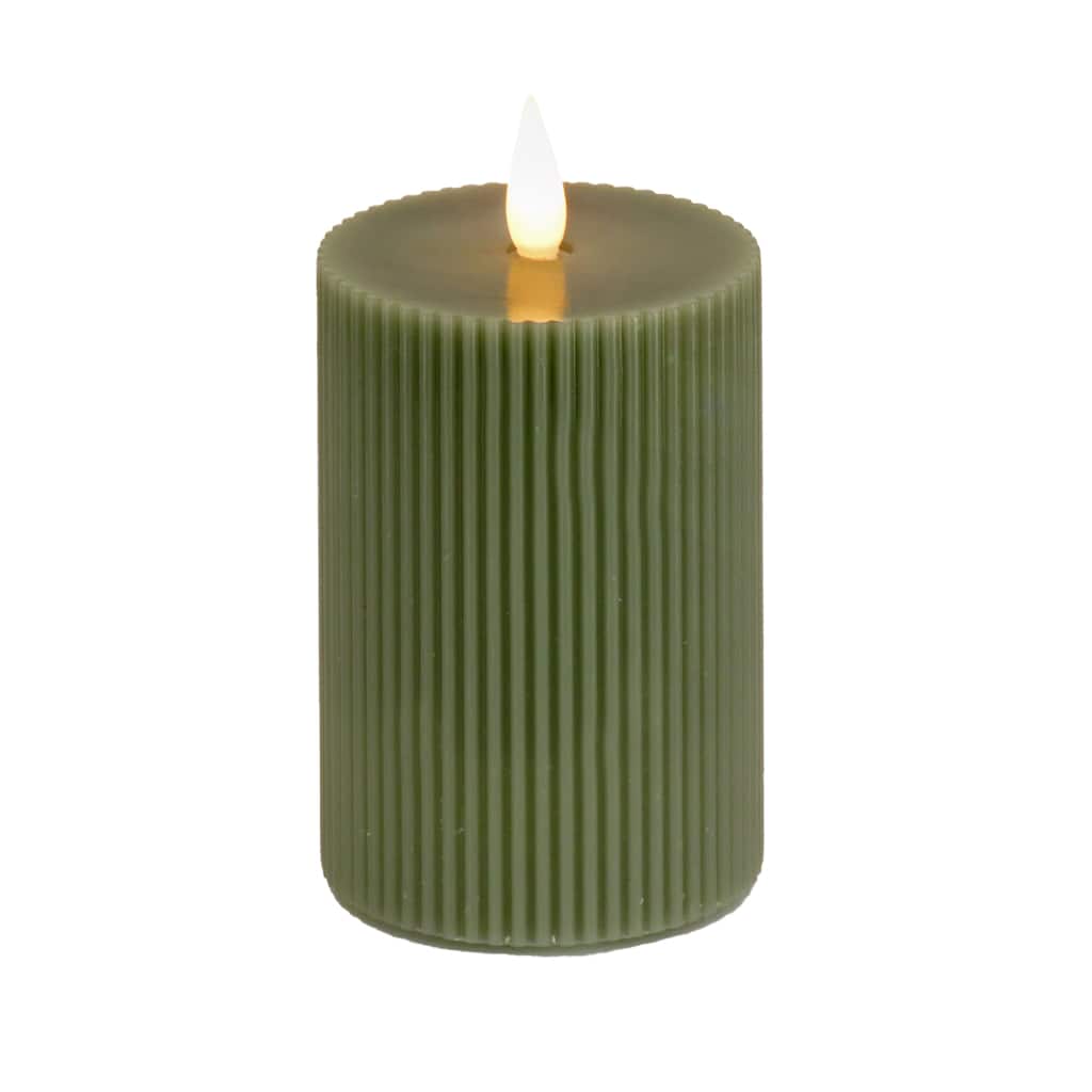 HGTV Home Collection Georgetown 11 in Real Motion Flameless Candle With Remote, Green LED - 11 in
