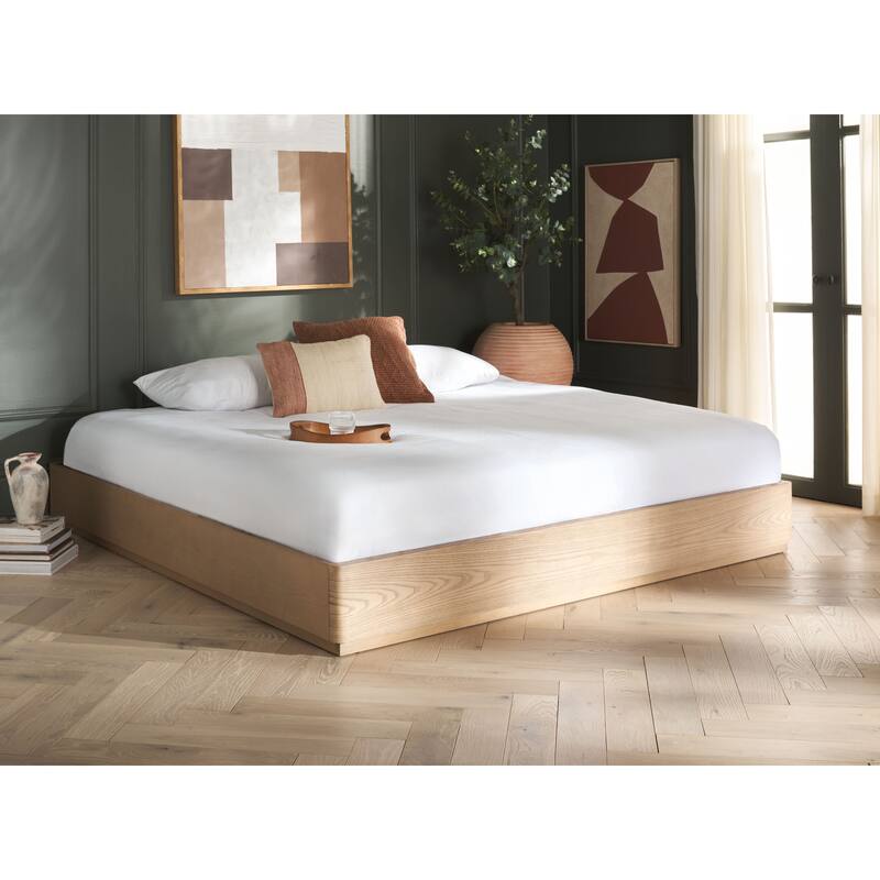 SAFAVIEH Couture Decarla Wood Bed Frame