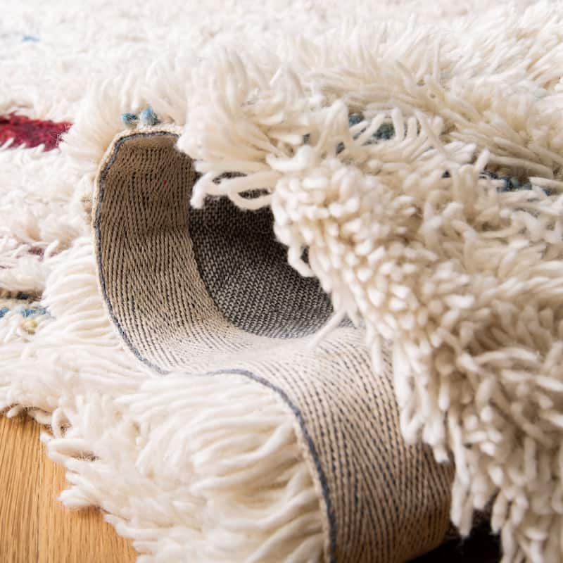 SAFAVIEH Handmade Casablanca Shag Synne Wool Rug