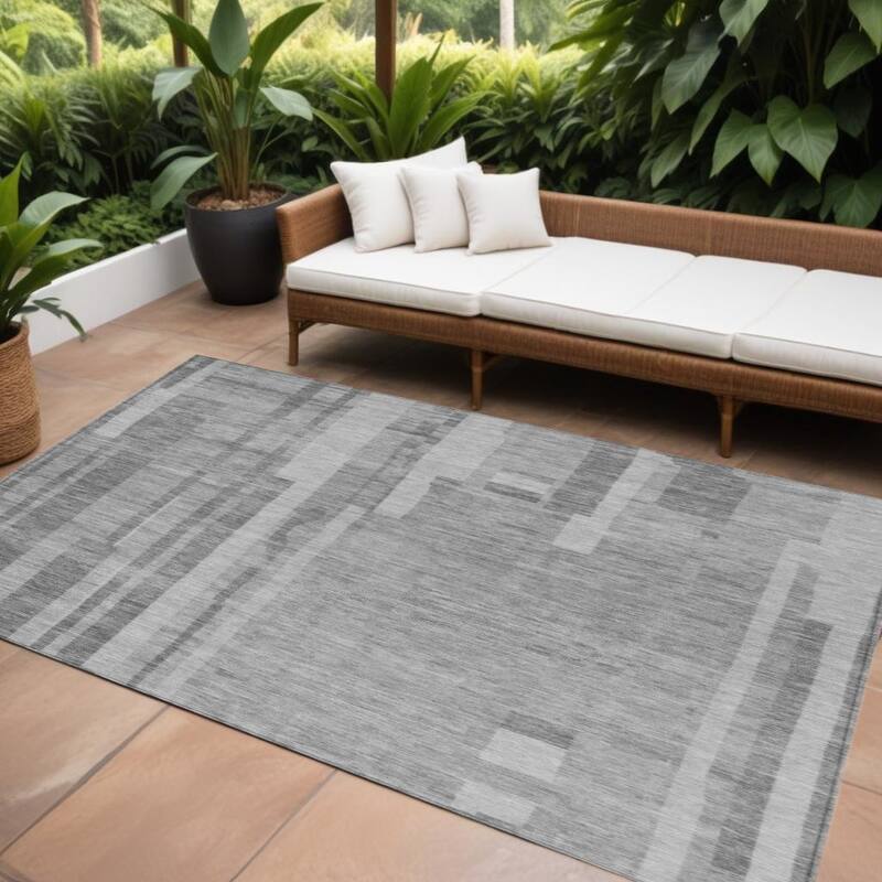 HomeRoots Striped Transitional Rectangle Outdoor Rug - 9' X 12'