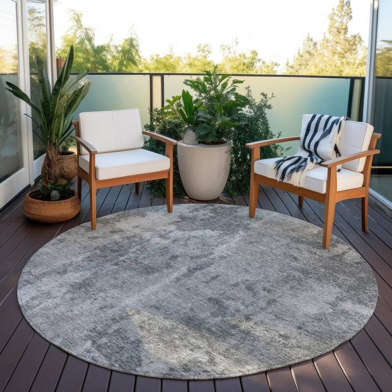 Machine Washable Indoor/ Outdoor Modern Ombre Chantille Rug - Gray - 8' x 8'