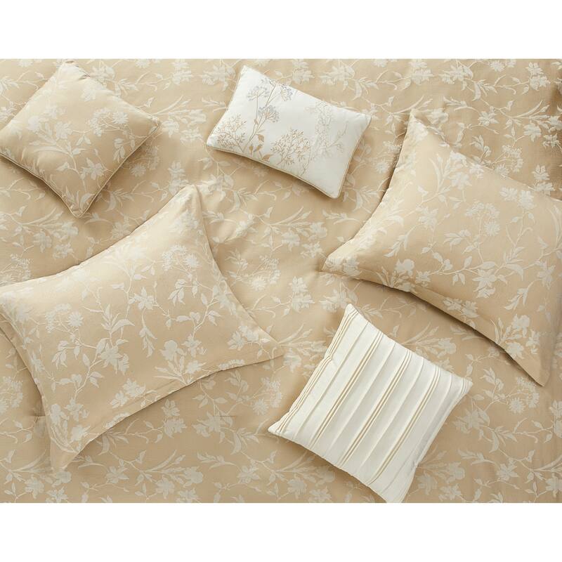 Nanshing Keoni 7 Piece Floral Comforter Set