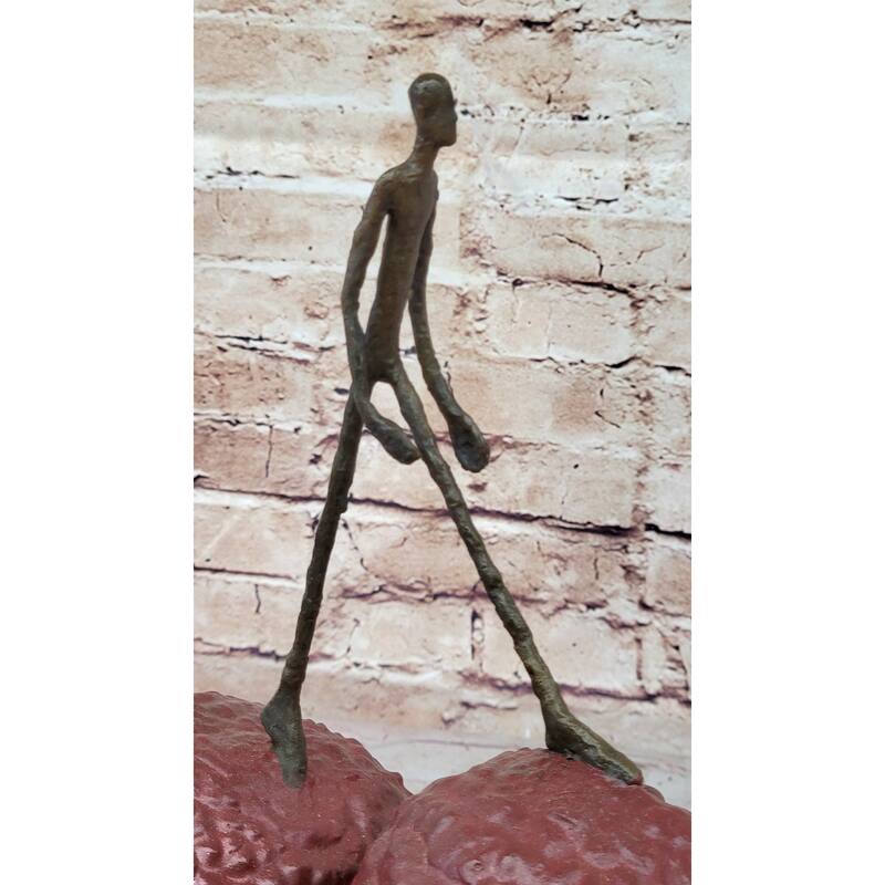 Lhomme Qui Marche I / Walking Man 3 - Tribute To Giacometti - Bronze Sculupture