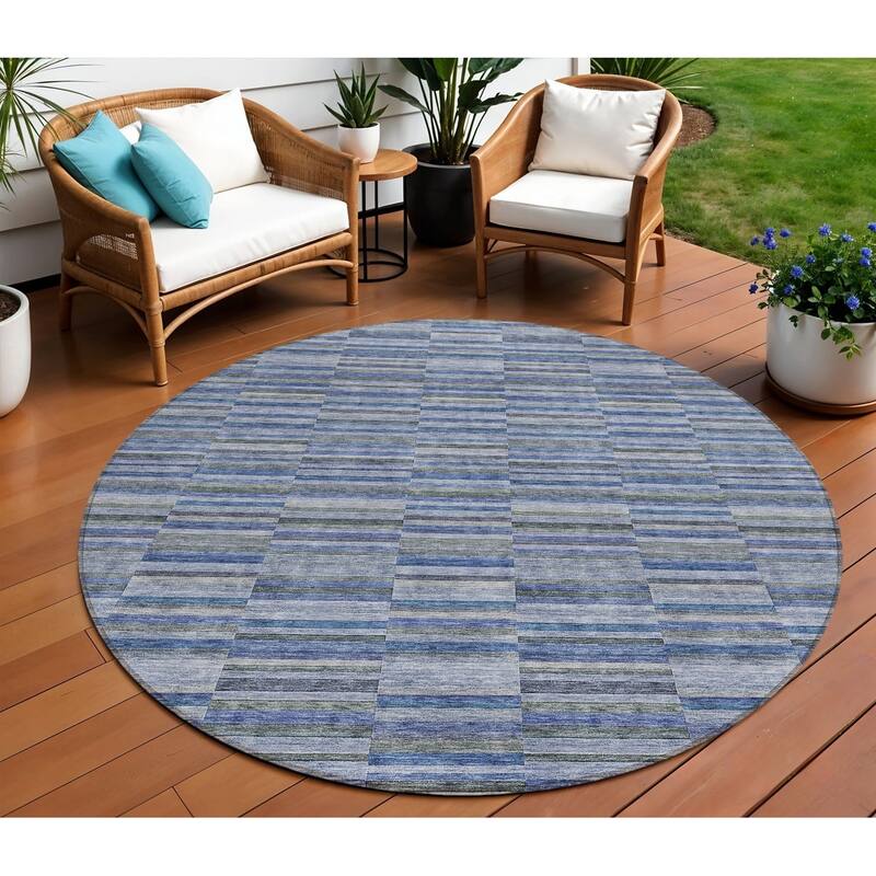 HomeRoots Striped Transitional Rectangle Outdoor Rug - 8' Round