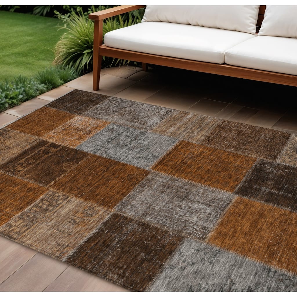 HomeRoots Patchwork Transitional Rectangle Outdoor Rug
