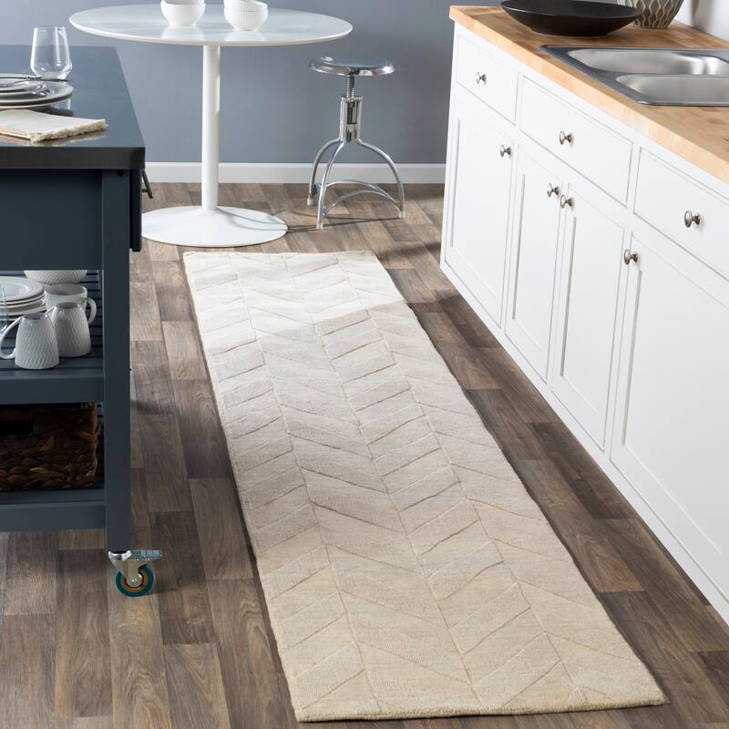 Hand-Woven Ann Tone-on-Tone Zig-Zag Wool Rug