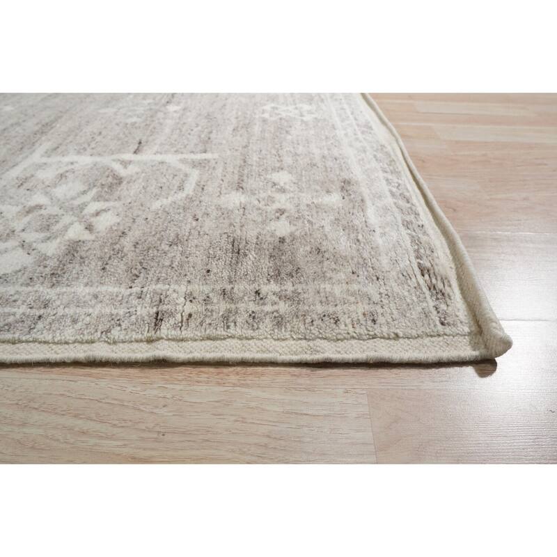 Hand-Knotted Wool & Bamboo Silk Modern Classic Rug, 8' x 10', Blue Area Rug, Stylish Soft Texture for Living Spaces - L