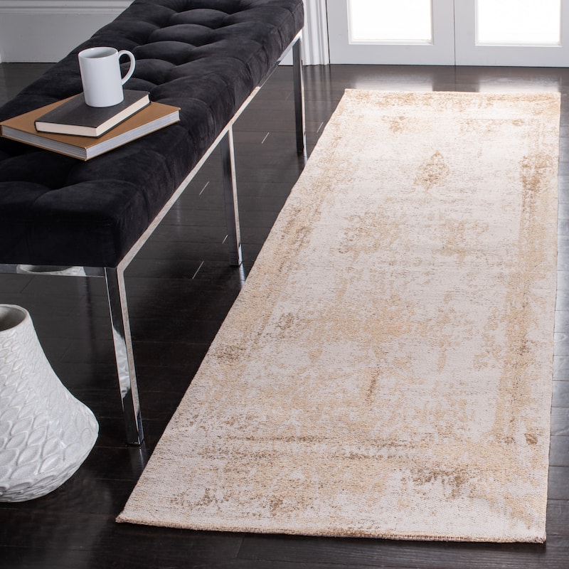 SAFAVIEH Classic Vintage Boho Mientje Distressed Oriental Cotton Rug - 2'3" x 8' Runner - Sand