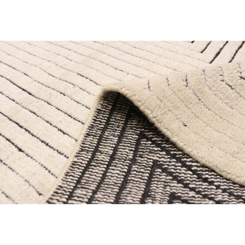 ECARPETGALLERY Hand-knotted Tangier Ivory Wool Rug - 5'9 x 7'9