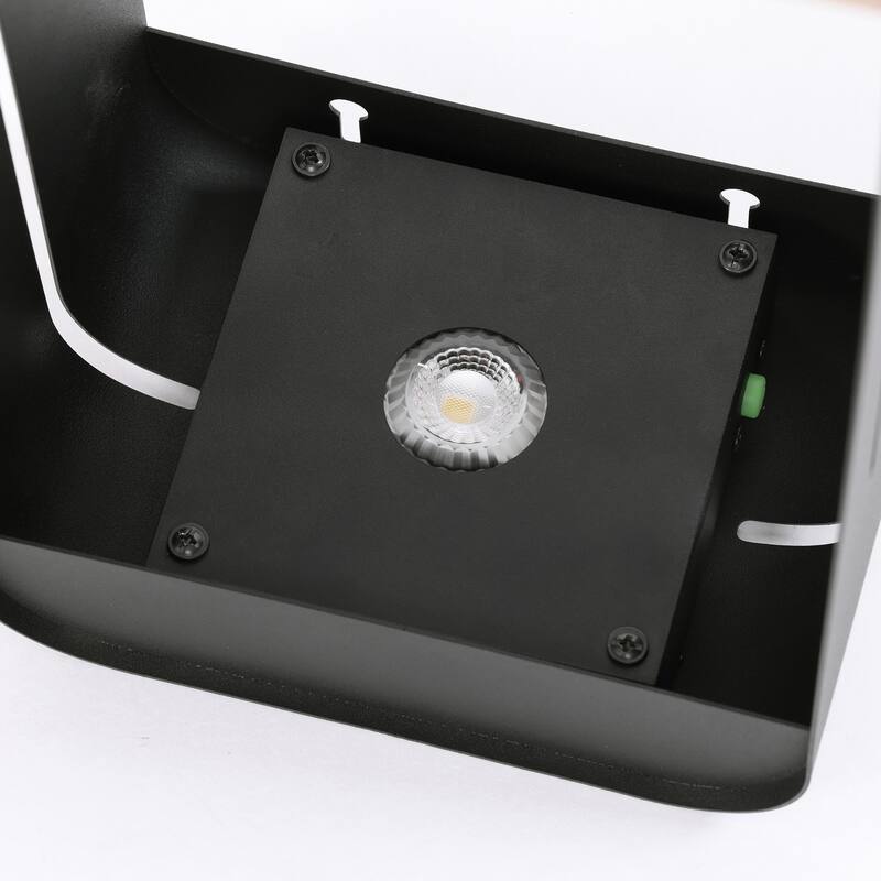 Outdoor Solar LED Wall Lantern Metal Dusk to Dawn Sconce(2-pack)