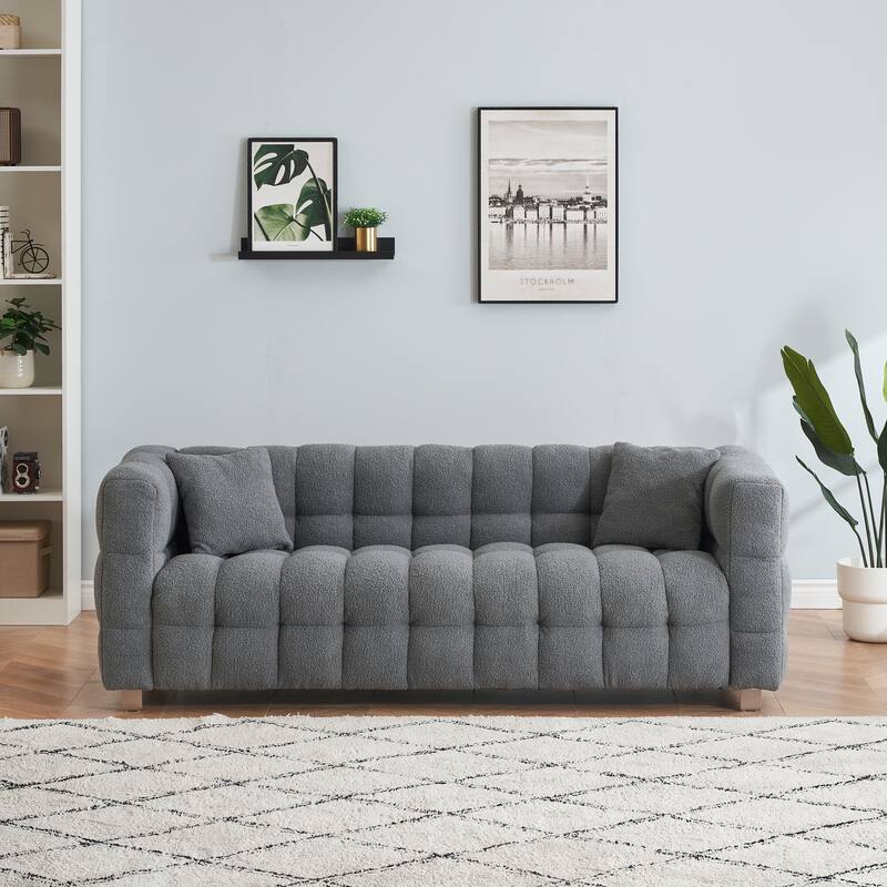 Stylish Fluffy Sofa with Plush Cushions & 2 Throw Pillows - Comfortable 3-Seater Couch