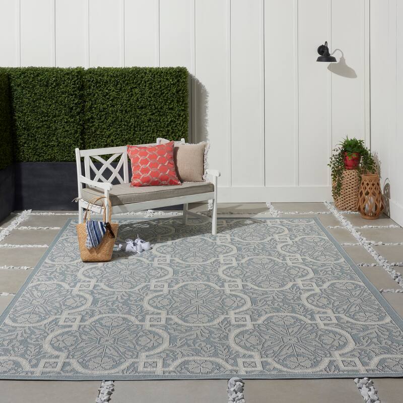 Porch & Den Godwin Medallion Indoor/Outdoor Area Rug