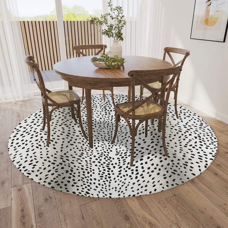 Indoor/ Outdoor Addison Safari Gazelle Animal Print Washable Area Rug - 8' x 8' - Pearl