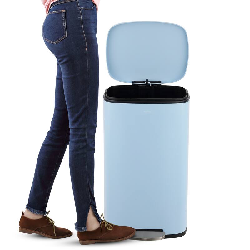 happimess Curtis 8-Gallon Step-Open Trash Can