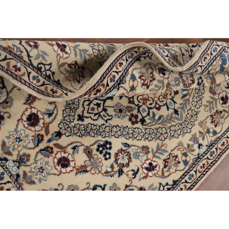 Traditional Floral Nain Foyer Rug Hand-Knotted Wool Carpet - 2'11" x 4'4"