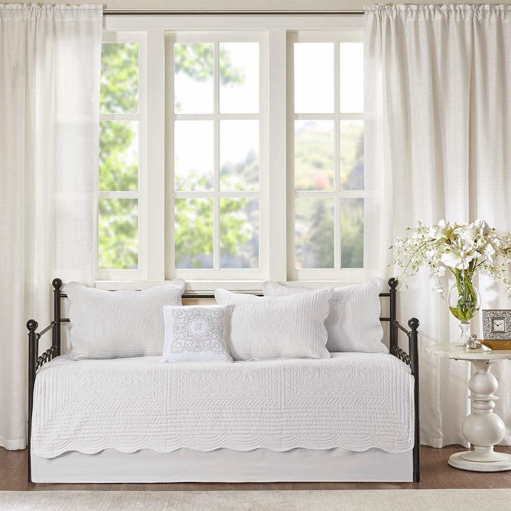 Madison Park Venice 6 Piece Scalloped Edge Daybed Cover Set