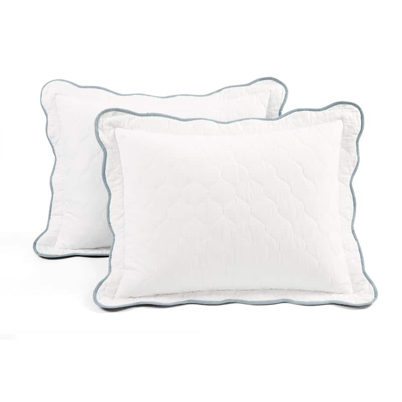 Lush Decor Coastal Chic Scallop Edge Reversible Quilt