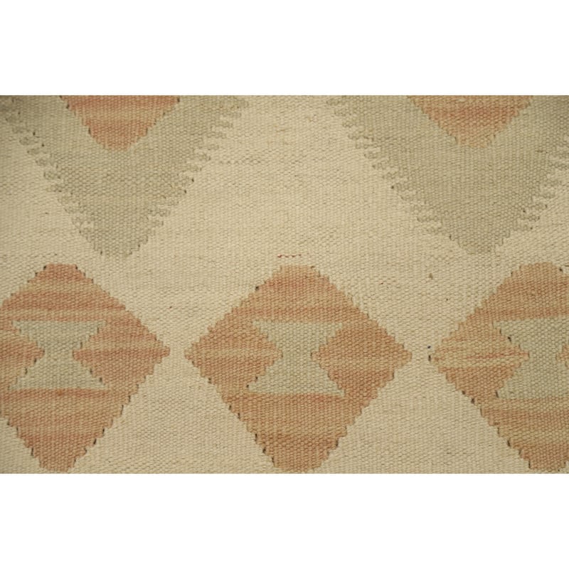Hand Woven Oriental 100% Wool Carpet Southwestern Tribal Beige & Ivories Kilim Area Rug - 5' 9'' X 4' 0''