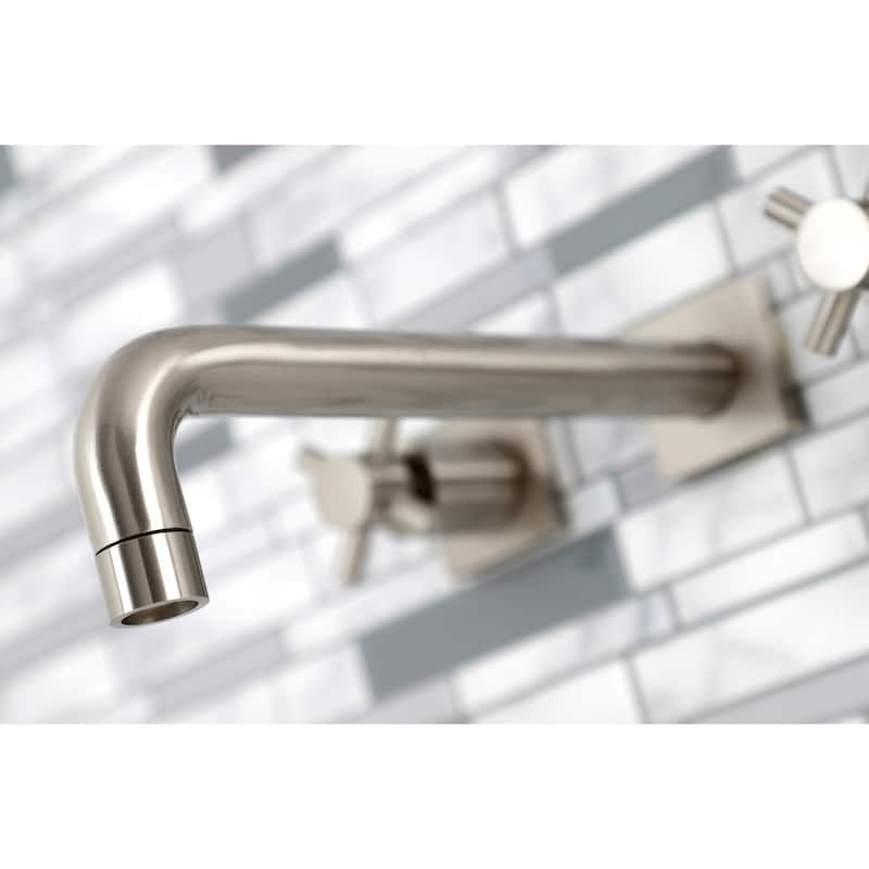 Concord 3-Hole Wall Mount Roman Tub Faucet in Polished Brass