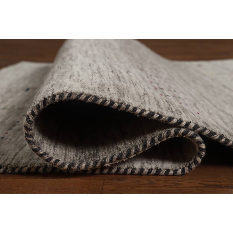 Hand Knotted Oriental 100% Wool Carpet Tribal Animal Pictorial Beige & Ivories Gabbeh Area Rug - 5' 11'' X 4' 1''