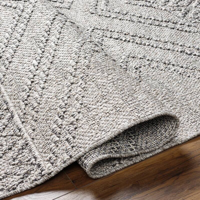 Livabliss Sarasota Scandinavian Diamond Indoor / OutdoorArea Rug