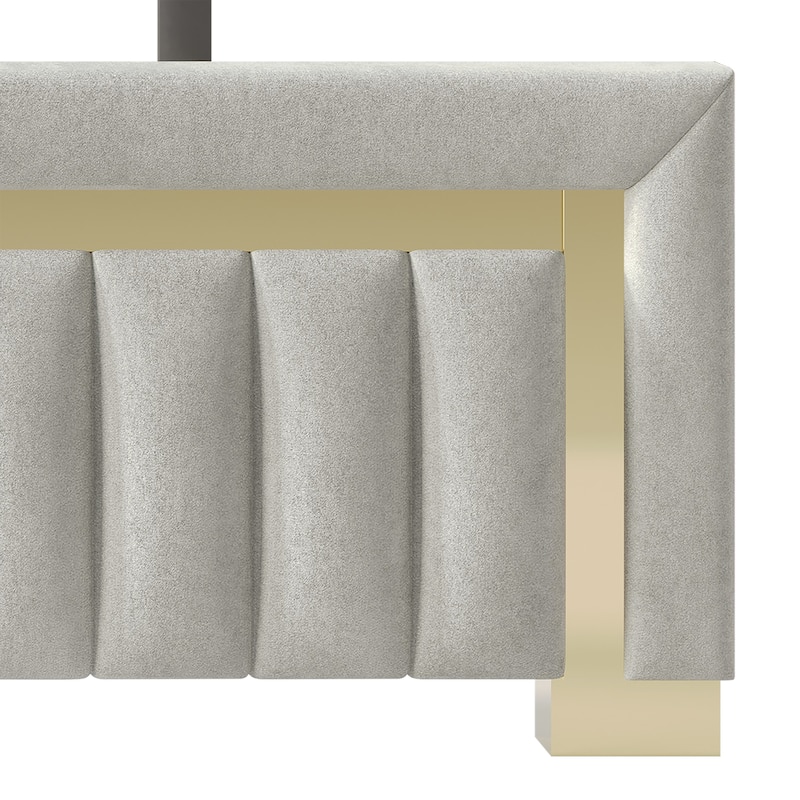 Clayfell Olathe Upholstered Panel Bed