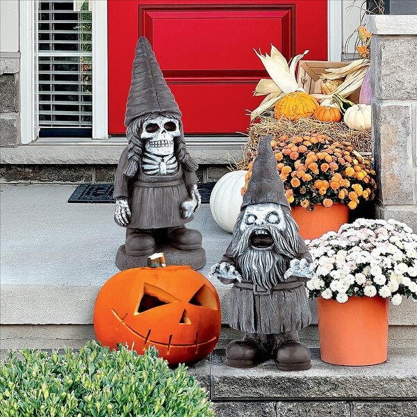 Design Toscano Midnight and Wolfgang the Goth Zombie Couple Garden