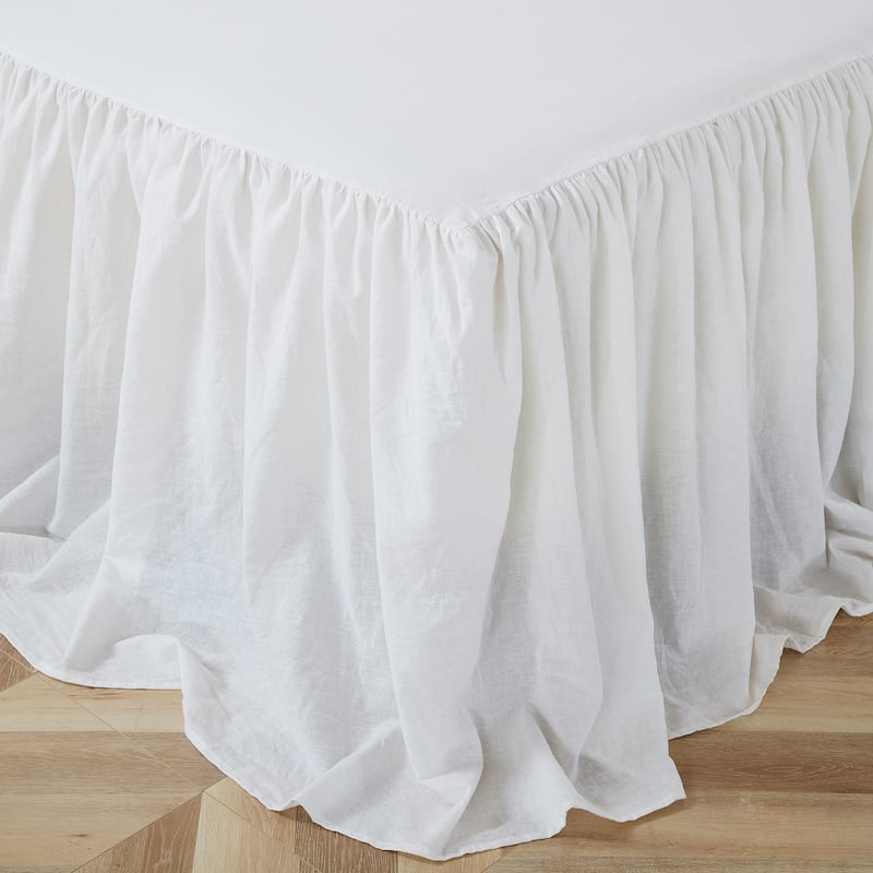 Ruffled Queen Bedspread White