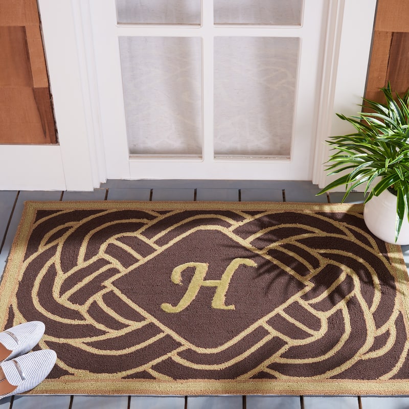 SAFAVIEH Hand-hooked Monogram M Chocolate Rug - 2'6" x 4' - H - Chocolate - Rectangle